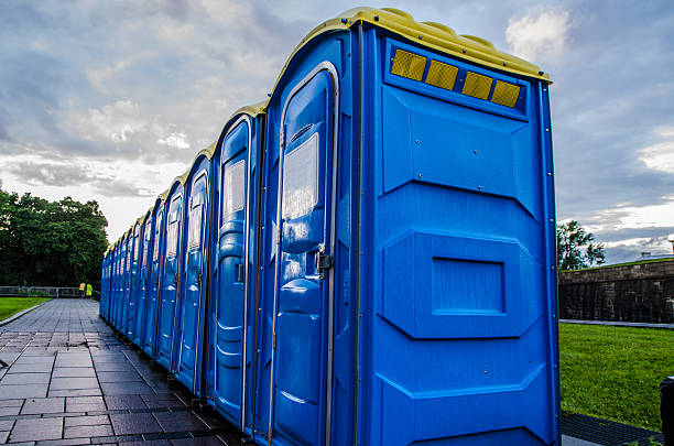 Best VIP or Luxury Restroom Trailers  in Central City, IL